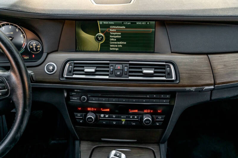 2011 BMW 7 Series 750Li xDrive