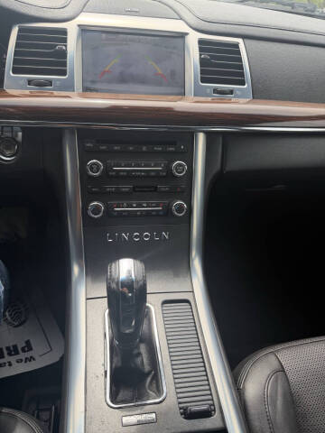 2012 Lincoln MKS