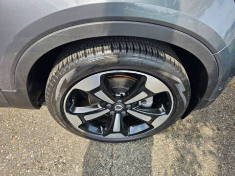 2019 Volvo XC40 T5 Momentum