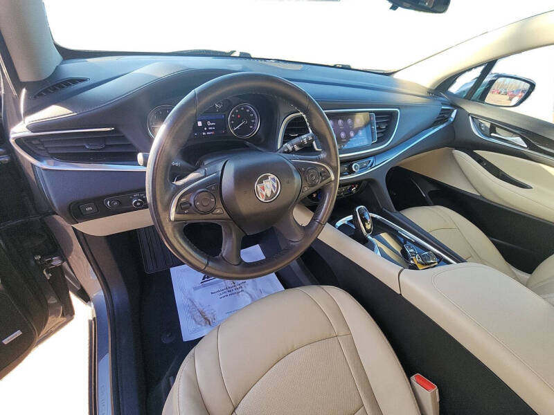 2021 Buick Enclave Essence