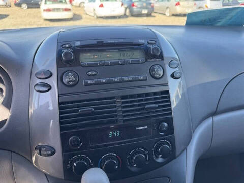 2010 Toyota Sienna