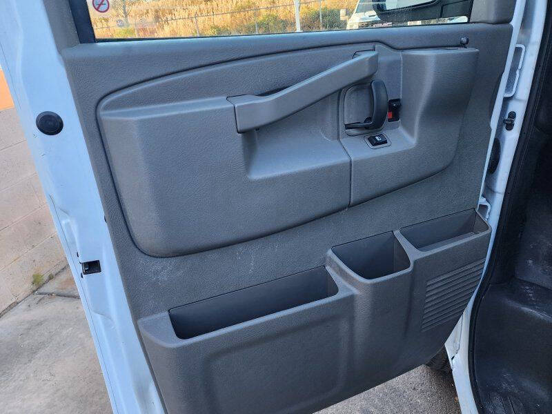 2023 GMC Savana 2500