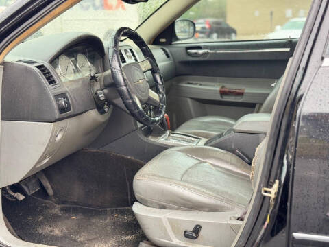 2005 Chrysler 300 C