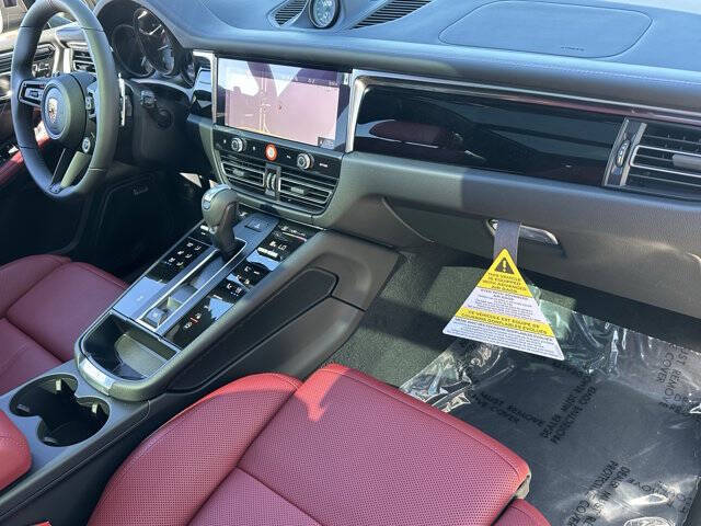 2026 Porsche Macan T