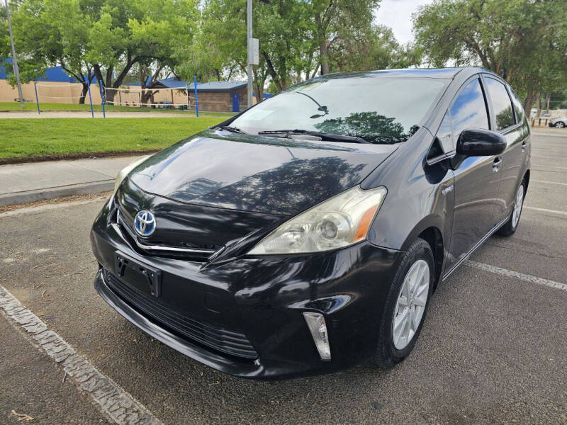 2012 Toyota Prius v Five