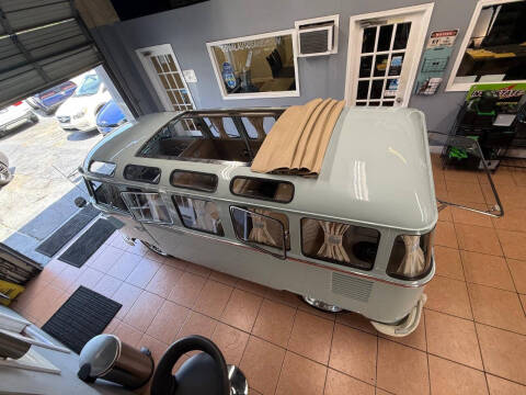 1972 Volkswagen Bus