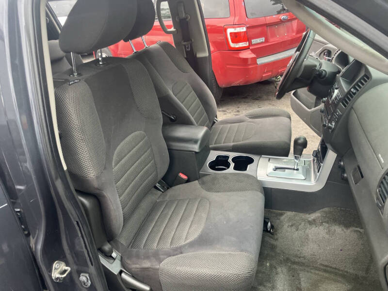 2011 Nissan Pathfinder S