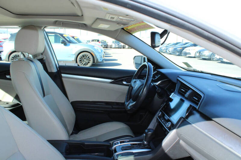 2018 Honda Civic Touring