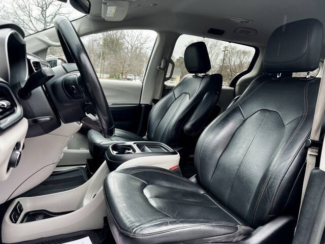 2020 Chrysler Pacifica Touring L