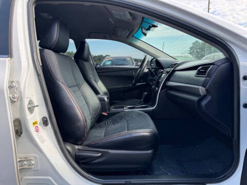 2015 Toyota Camry SE