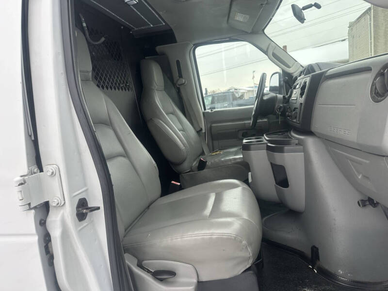 2009 Ford E-Series E-250