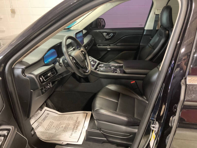 2022 Lincoln Aviator Standard