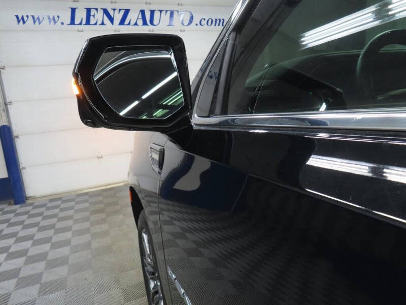 2023 GMC Yukon Denali Ultimate