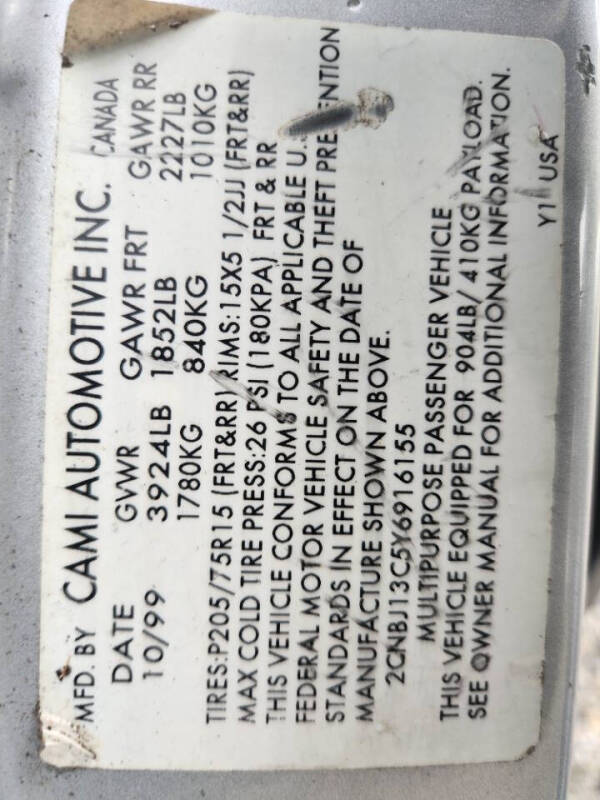 2000 Chevrolet Tracker