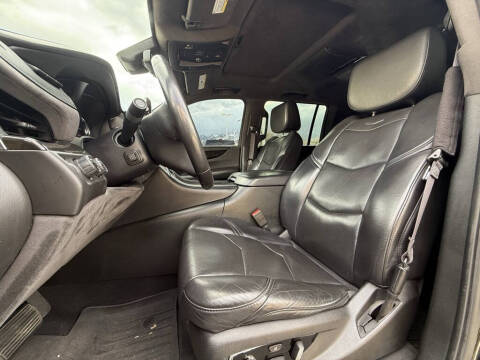 2017 Cadillac Escalade ESV Platinum