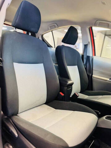 2012 Toyota Prius c Three