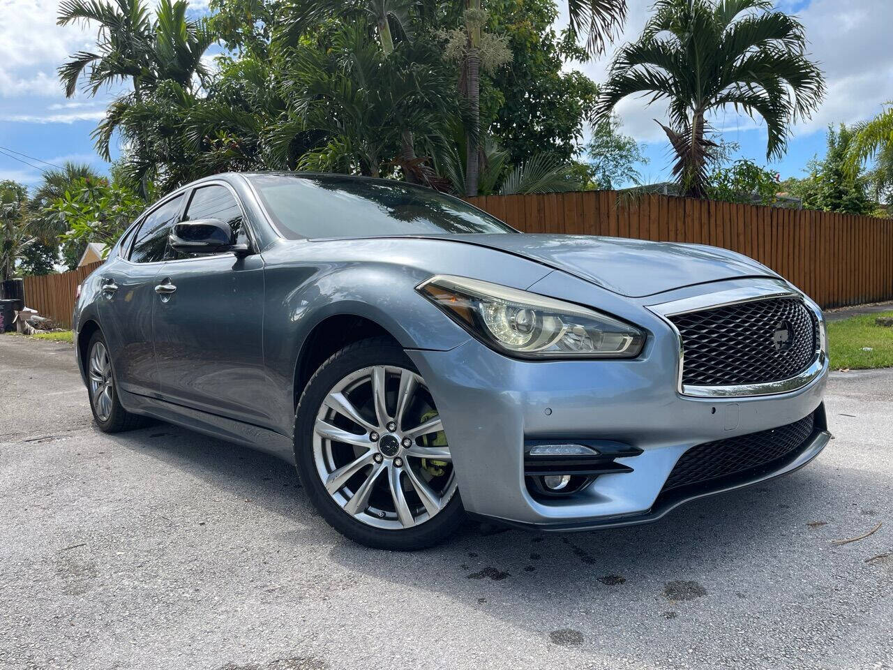 2018 Infiniti Q70 Sedan - $14,900