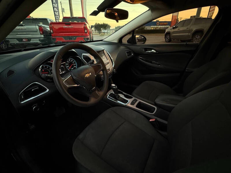 2017 Chevrolet Cruze LS Auto