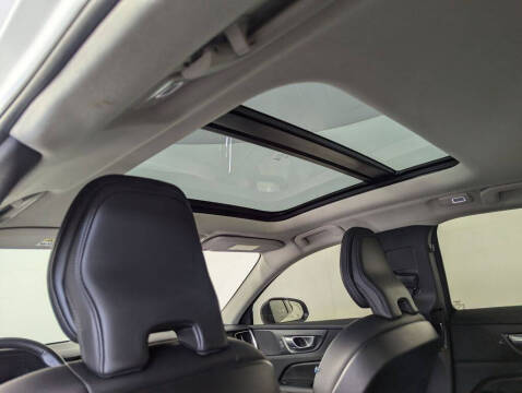 2024 Volvo S60 B5 Core Dark Theme