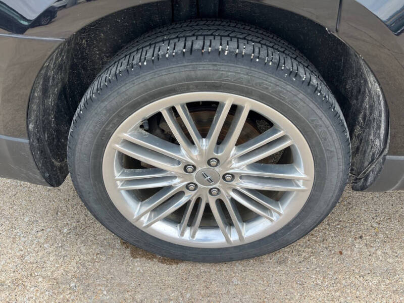 2019 Lincoln MKT Reserve