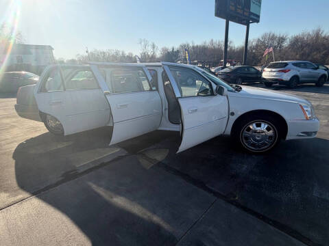 2011 Cadillac DTS Pro Coachbuilder Limo