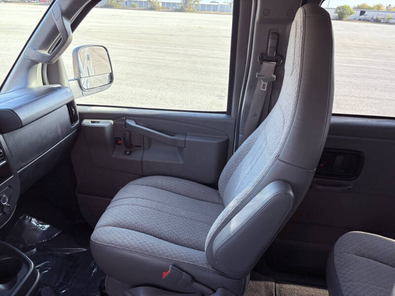 2016 Chevrolet Express LT 3500