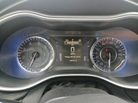 2016 Chrysler 200 Limited