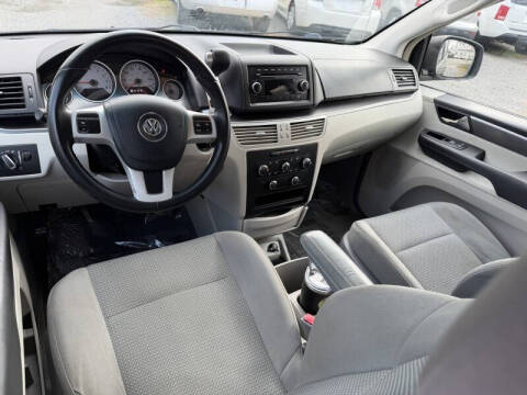 2012 Volkswagen Routan S