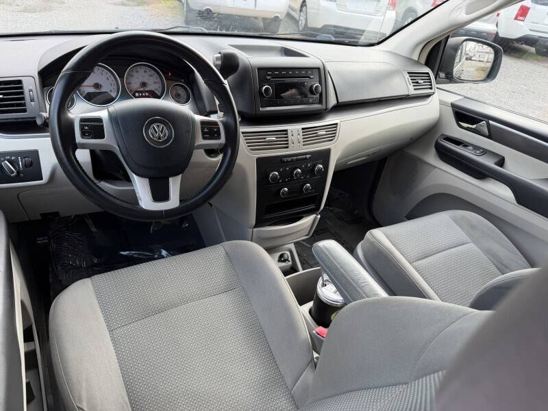 2012 Volkswagen Routan S