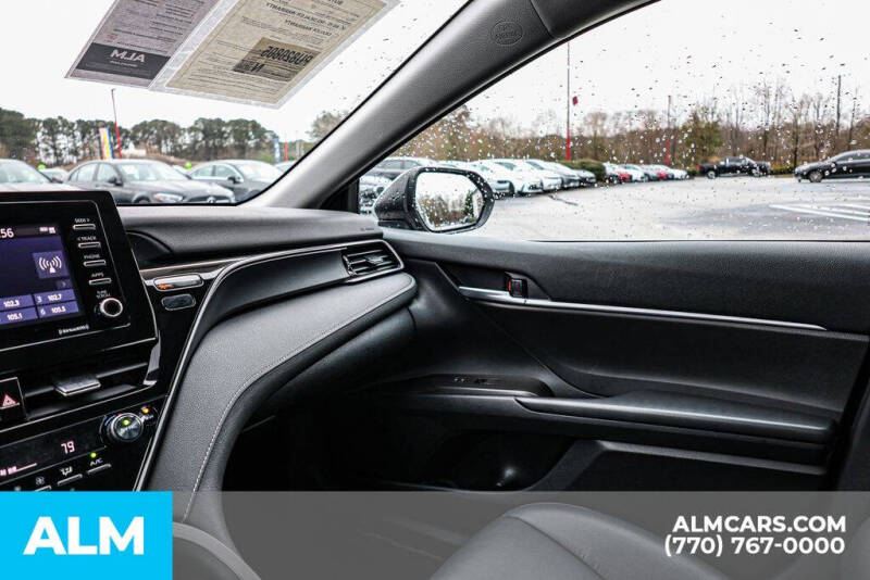 2023 Toyota Camry SE