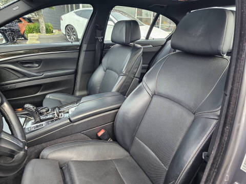 2015 BMW 5 Series 550i xDrive
