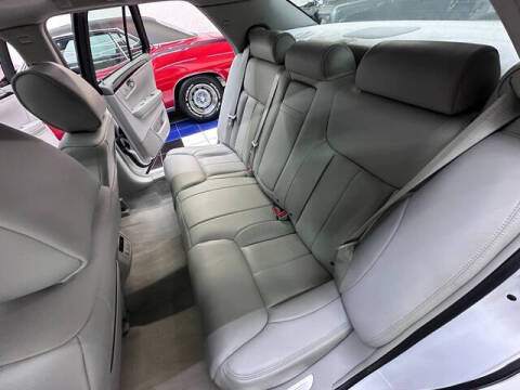 2011 Cadillac DTS Luxury Collection