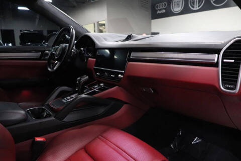 2021 Porsche Cayenne GTS Coupe