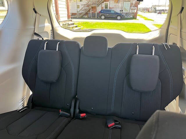 2021 Chrysler Pacifica Touring