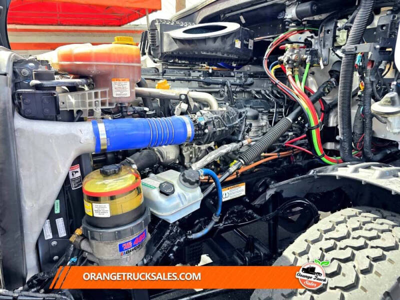 2024 Freightliner Cascadia