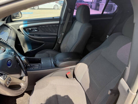 2015 Ford Taurus SEL