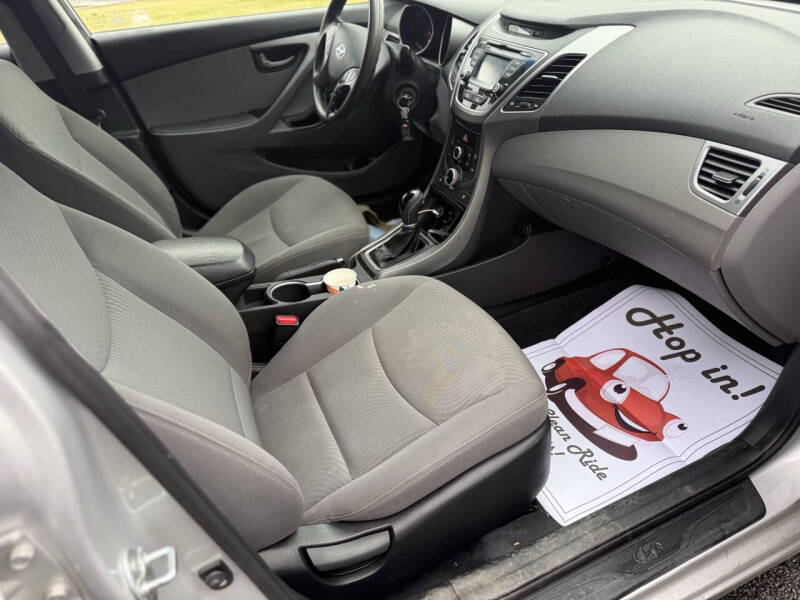 2014 Hyundai Elantra SE