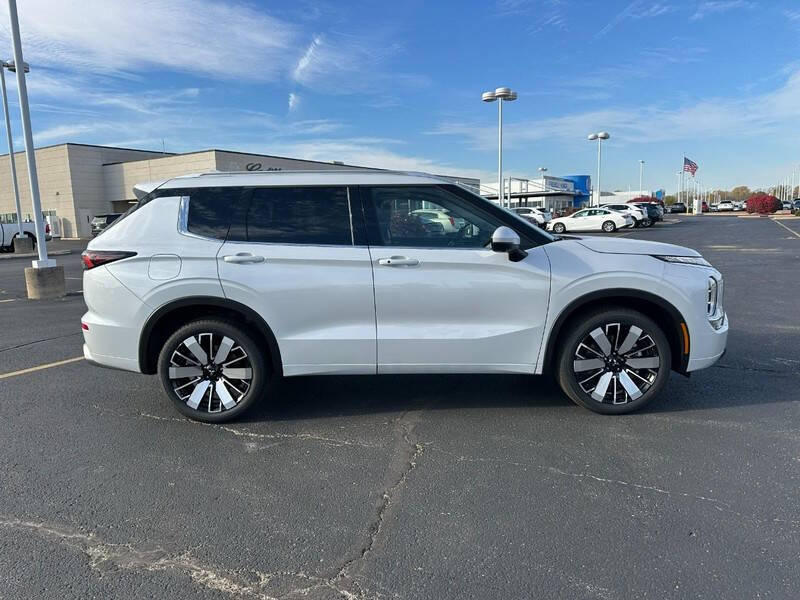 2025 Mitsubishi Outlander SEL