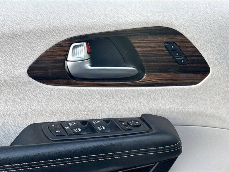 2021 Chrysler Pacifica Hybrid Limited