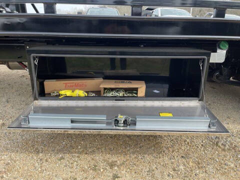 2023 Chevrolet Silverado MD