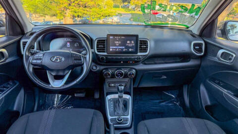 2024 Hyundai Venue SEL