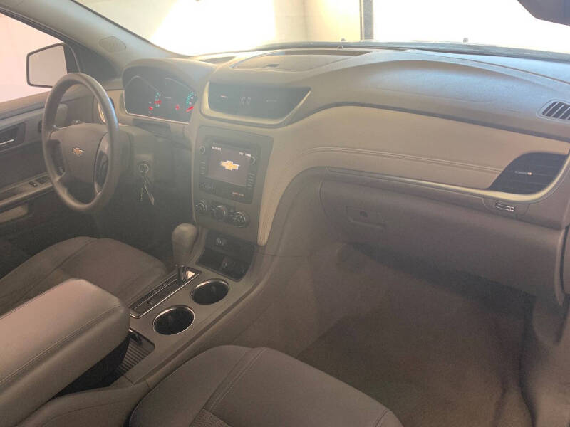 2017 Chevrolet Traverse LS