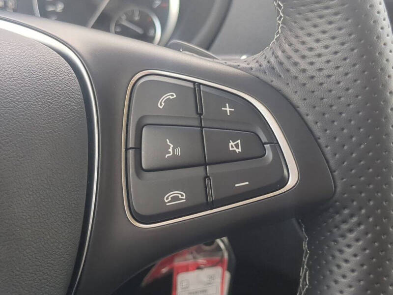 2023 Mercedes-Benz Metris Passenger