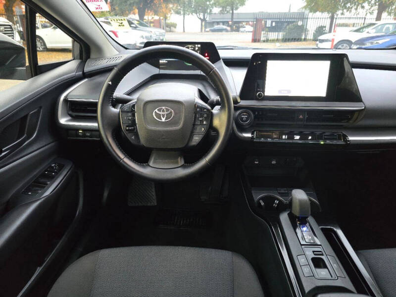 2024 Toyota Prius LE