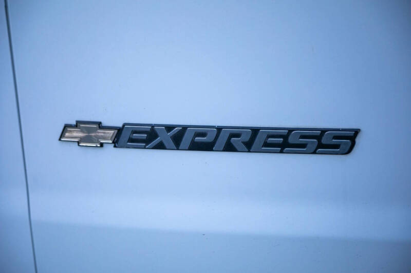 2020 Chevrolet Express 2500