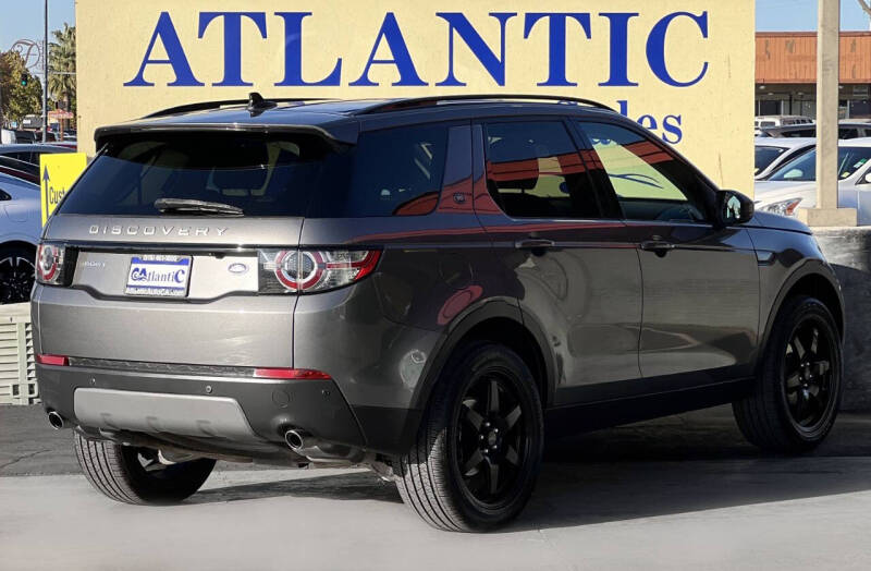 2016 Land Rover Discovery Sport SE photo 6