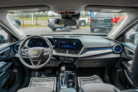 2024 Chevrolet Trax LT