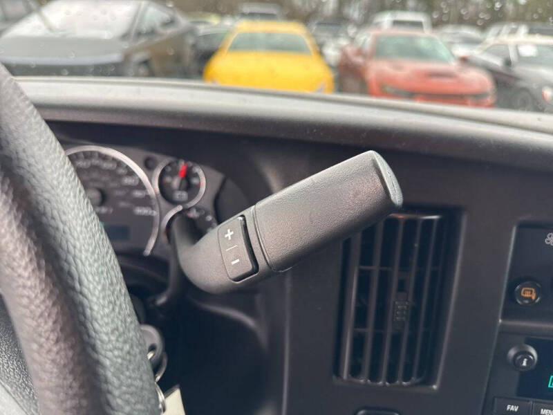 2024 Chevrolet Express 2500