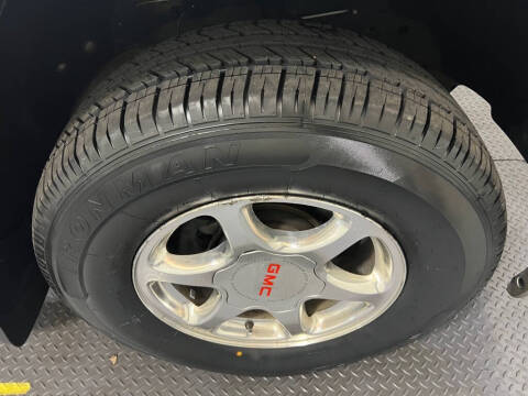 2002 GMC Sierra 1500 Denali