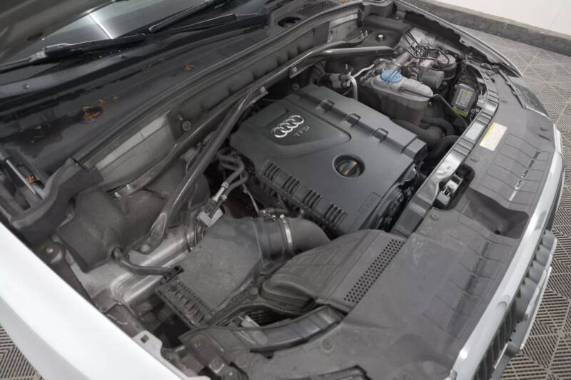 2012 Audi Q5 2.0T quattro Premium Plus